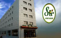 Hotel Sir Orhideea Hotels in Sector 6