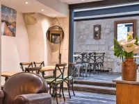 Hôtel la Muette Hotels in Arles