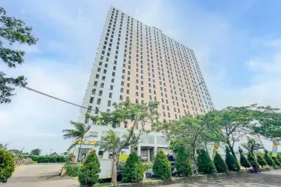 RedLiving Apartemen Green Lake View Cimanggis - Win Property 鄰近Univeraitas Gunadarma F6的酒店