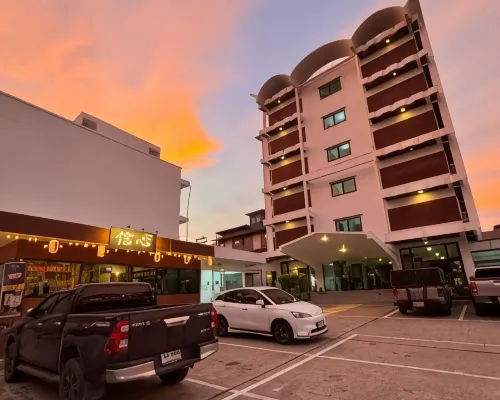 Bordin Hotel Hotel in zona Tempio Wat Loung