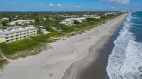 Tuckaway Shores Resort Hotels in Indialantic