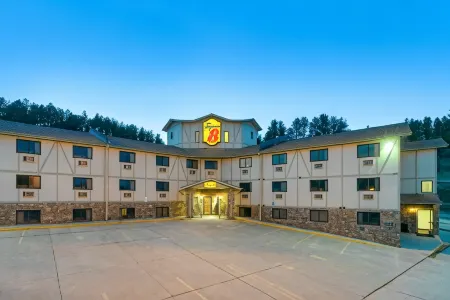 Super 8 by Wyndham Hill City/Mt Rushmore/ Area