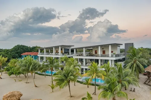 Villas at Coco de Playa Hotels in Maya Beach