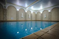 Chatsworth House Hotel - Pools