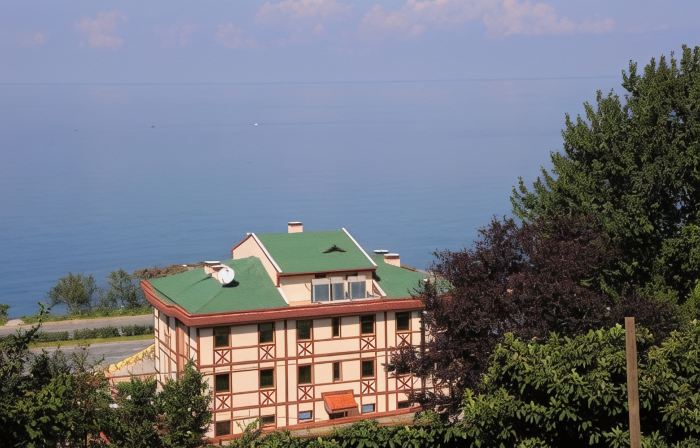 LAZLAKAR HOTEL