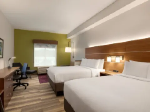 ホリデイ イン エクスプレス & スイーツ ダルトン - ウォールナット アベニュー by IHG ドールトンのホテル