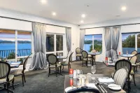 Black Swan Lakeside Boutique Hotel Hotels in Hamurana