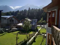 Paradise Guest House Hotels in Pahalgam