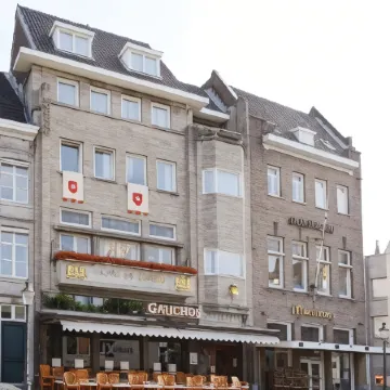 Amrâth Hotel DuCasque Отели рядом с достопримечательностью «Коммелквартир»