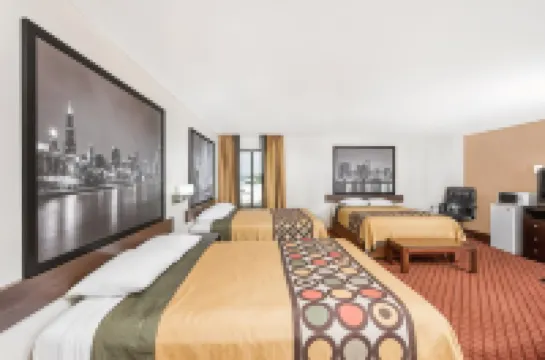 Super 8 by Wyndham Marshall Hotels in Clark County