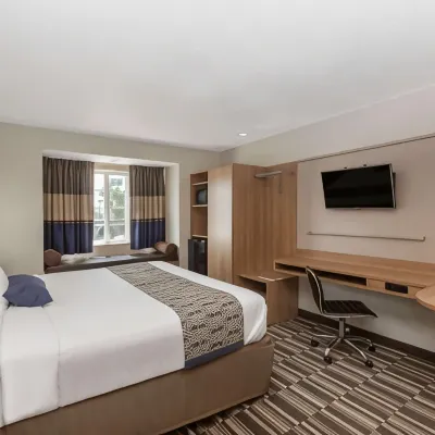 Microtel Inn & Suites by Wyndham Augusta Riverwatch Hotels near Forest Hills Golf Course