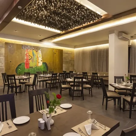 Hotel Chaitali - Pure Veg