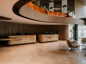 斯威諾吉茨希爾頓水療度假村