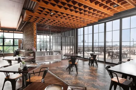 Kyriad Hotel M2 Lampung Отели в г. Бандар-Лампунг