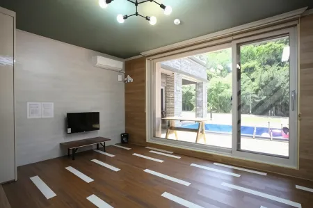 Hwacheon Yeoungwoong-Ine Pension