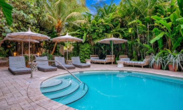 Hotel Trouvail Miami Beach