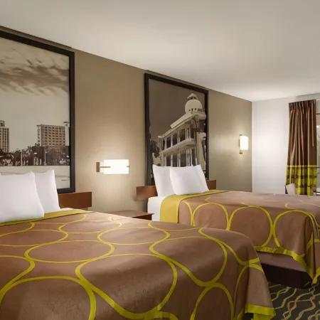 Super 8 by Wyndham Pearl/Jackson Airport