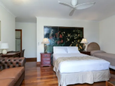 Daintree Manor B&B Hotels in Daintree