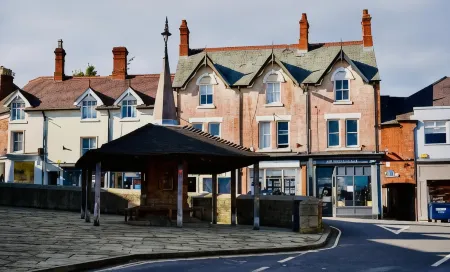 Harpur's of Melbourne Отели в г. Тикнолл