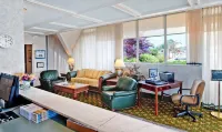 Howard Johnson by Wyndham Middletown Newport Area
