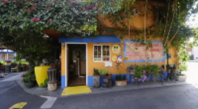 Villa Brasil Motel Hotels near Hillside Memorial Park and Mortuary