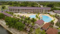 River Palm Hotel and Resort Powered by Cocotel - Swimmingpools
