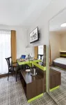 Primus Hotel & Apartments Các khách sạn ở Rothneusiedl