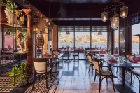 Amdaeng Bangkok Riverside Hotel