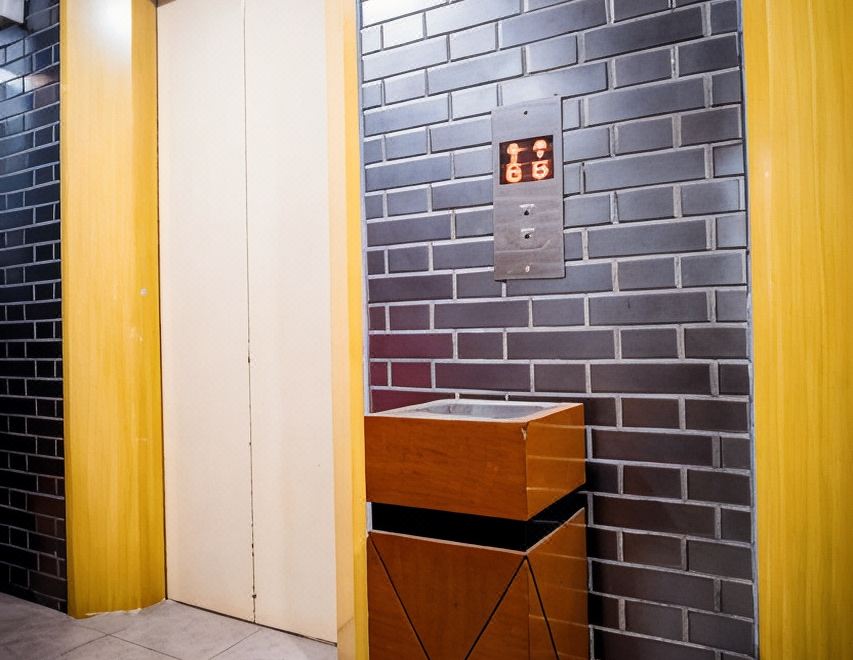 호텔 앰배서더 부킷 빈탕의 로비 모습