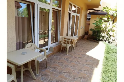 Laura Mini-Hotel