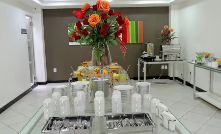 Star Hotel Отели в г. Итаперуна