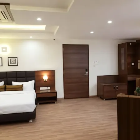 Hotel Page One Отели рядом с достопримечательностью «Торговый центр Alpha One»