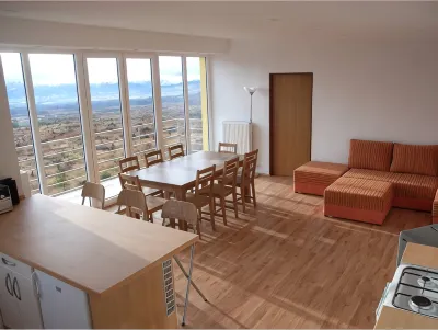 Modern, Spacious, Well Equipped Apartment in High Tatras Mountains 1 โรงแรมใน
