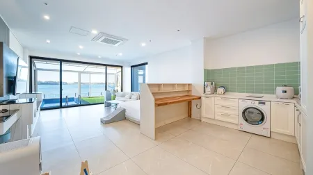 Muan Oberman Pet-Friendly Villa Отели в г. Муана