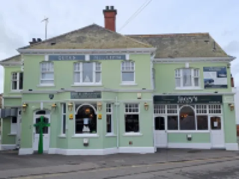 Queen Phillippa Hotels in 