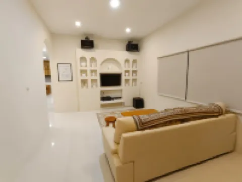 Villa Fortuna - Kinta Mani #Puncak Bogor  호텔