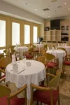 Hotel Leuka - breakfast