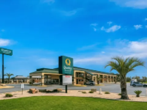 Quality Inn & Suites Dublin Hotels in Dublin