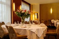 Logis Hotel le Parc - พร้อมอาหารเช้า