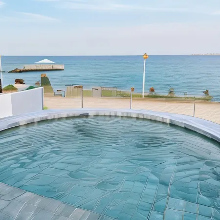 Rimtalay Resort Koh Larn Отели рядом с достопримечательностью «Пляж Та-Яи»