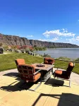 Luxury View Home on the Columbia River, Golf, Wineries & Gorge Amphitheater - 3-Star