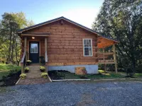 New! Cozy 4 Guest Cabin in Damascus! Pet Friendly!