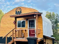 Cozy Big Lake Cabin Retreat with Washer & Dryer and Private Hot Tub & Sauna