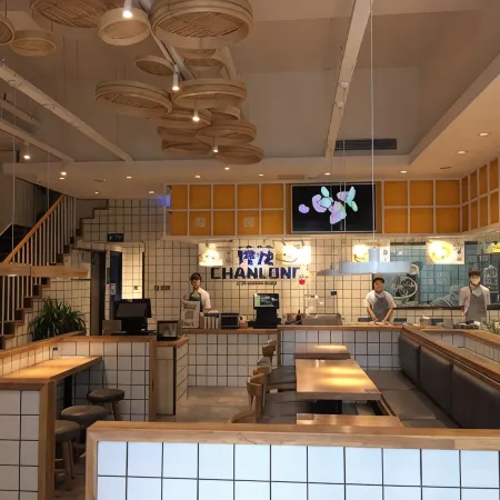 Jingting Holiday Apartment (Qingdao Golden Beach Resort Tangdaowan Branch) Отели рядом с достопримечательностью «Пляж Голден-Бич»
