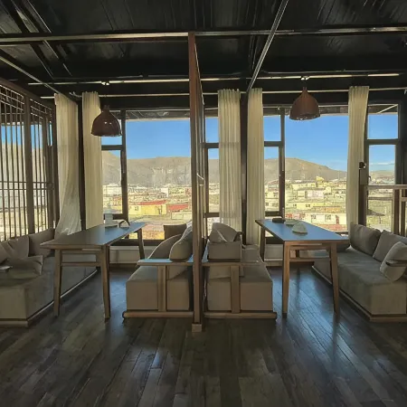 Shijianfang Cloud Scenic Inn