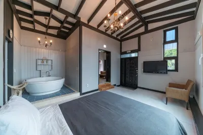 Yangyang Little Forest Pension (Breakfast, Spa) โรงแรมใน