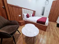 Om divine hotel