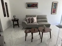 Luxury centric 1 bedroom apt - 5 min from the beach