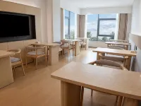 Yunfu Intercontinental Grand Hotel (Shangtawa Road Gerdeng Monastery) Hotels in Ngawa County