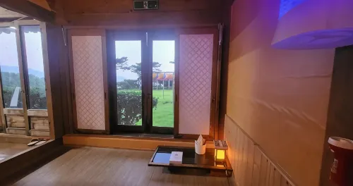 Goheung Pet Friendly Hanok Temple Stay - Homestays